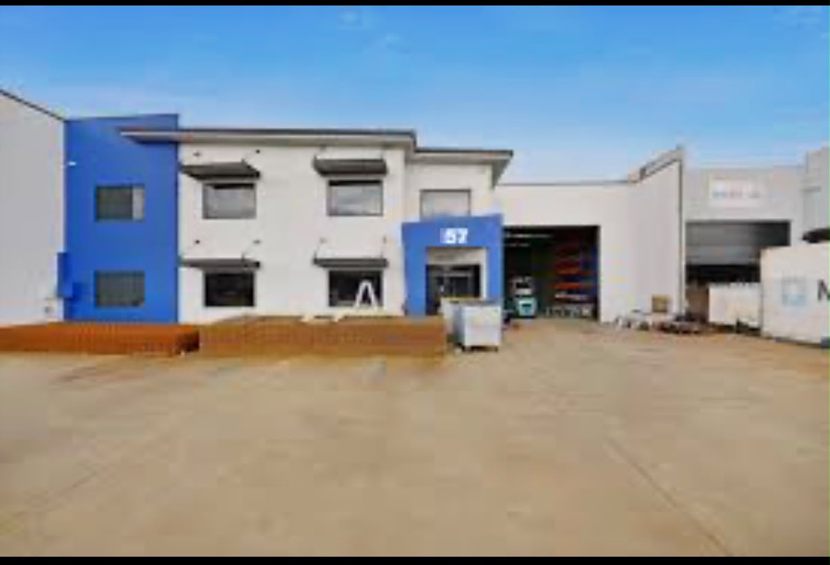Industrial Business Unit Entrance and Warehouse Facade in Canning Vale